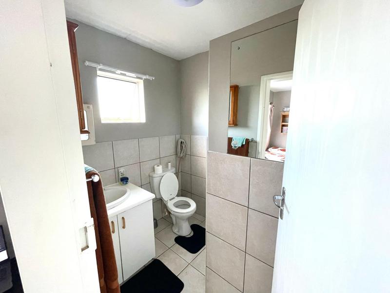 1 Bedroom Property for Sale in Kannoniers Park North West